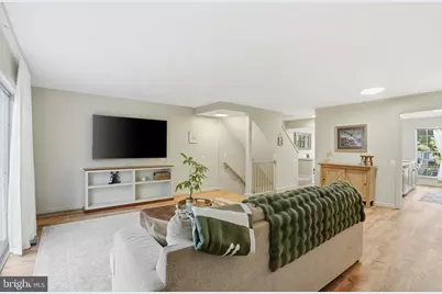 345 Barnfield Square NE, Leesburg, VA 20176 - Photo 13