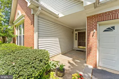 21004 Fowlers Mill Circle, Ashburn, VA 20147 - Photo 7