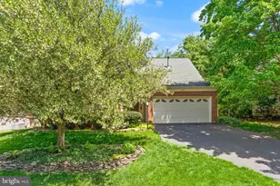 21004 Fowlers Mill Cir, Ashburn, VA 20147 - Photo 3