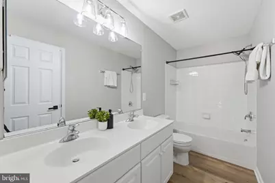 43909 Churchill Glen Drive, Chantilly, VA 20152 - Photo 45