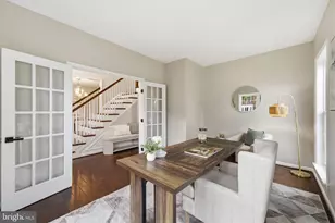 43909 Churchill Glen Dr, Chantilly, VA 20152 - Photo 11
