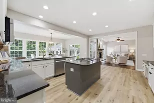 43909 Churchill Glen Dr, Chantilly, VA 20152 - Photo 25