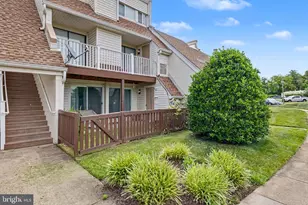 1054 Warwick Ct, Sterling, VA 20164 - Photo 41
