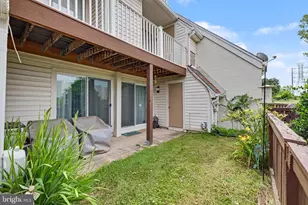 1054 Warwick Ct, Sterling, VA 20164 - Photo 39