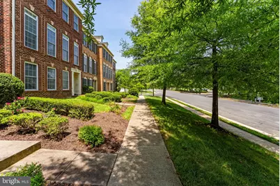 25806 Turlough Terrace, Chantilly, VA 20152 - Photo 5