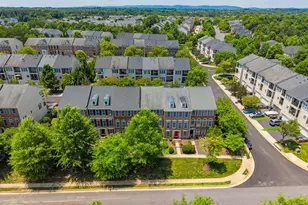 25806 Turlough Terrace, Chantilly, VA 20152 - Photo 3