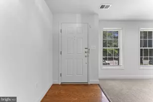 25806 Turlough Terrace, Chantilly, VA 20152 - Photo 9