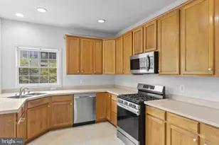 25806 Turlough Terrace, Chantilly, VA 20152 - Photo 29