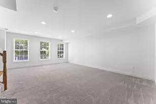 25806 Turlough Terrace, Chantilly, VA 20152 - Photo 15