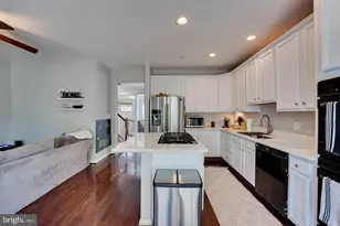 41853 Cinnabar Square, Aldie, VA 20105 - Photo 11