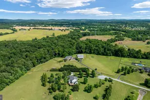 38689 Cassia Ln, Lovettsville, VA 20180 - Photo 101