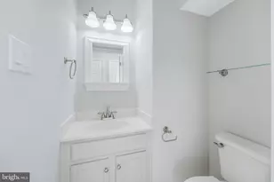 217 Frazer Dr, Purcellville, VA 20132 - Photo 7