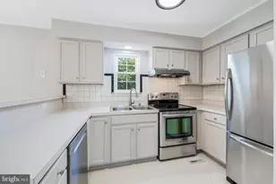 217 Frazer Dr, Purcellville, VA 20132 - Photo 5