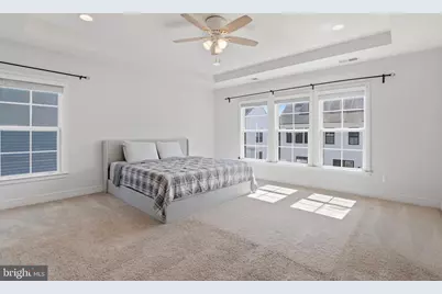 25419 Hartland Orchard Terrace, Chantilly, VA 20152 - Photo 19