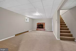 204 Ayr St NW, Leesburg, VA 20176 - Photo 17