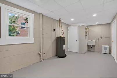 204 Ayr Street NW, Leesburg, VA 20176 - Photo 23