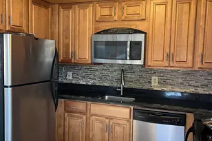 410 Hummer Ct, Sterling, VA 20164 - Photo 3