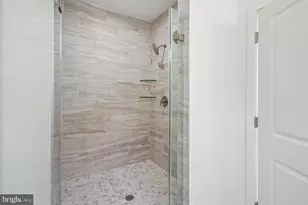 19704 Misty Moss Sq, Ashburn, VA 20147 - Photo 17