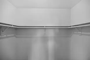 1056 Warwick, Sterling, VA 20164 - Photo 9