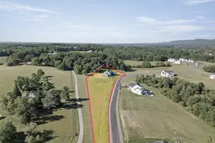 40373 Windyhill Farms Dr, Aldie, VA 20105 - Photo 3