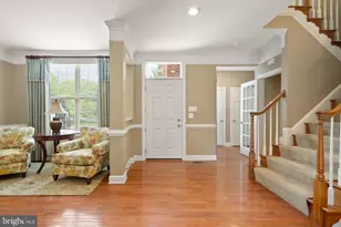 18402 Lanier Island Square, Leesburg, VA 20176 - Photo 9