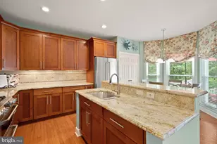18402 Lanier Island Square, Leesburg, VA 20176 - Photo 13