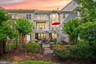 18402 Lanier Island Square, Leesburg, VA 20176 - Photo 3