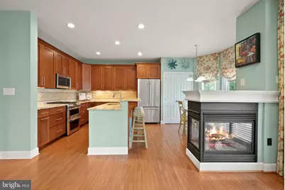 18402 Lanier Island Square, Leesburg, VA 20176 - Photo 15