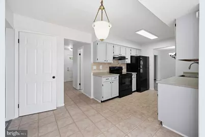 10609 Oxford Court, Great Falls, VA 22066 - Photo 25