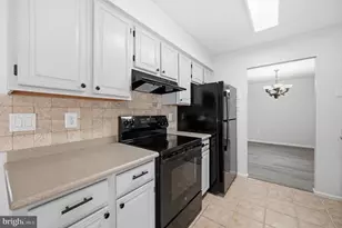 10609 Oxford Ct, Great Falls, VA 22066 - Photo 21