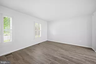 10609 Oxford Ct, Great Falls, VA 22066 - Photo 17