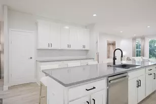 42219 Picasso Sq, Ashburn, VA 20148 - Photo 5
