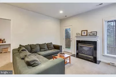 22092 Avonworth Square, Broadlands, VA 20148 - Photo 21
