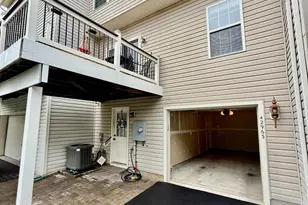 42963 Spyder Pl, Chantilly, VA 20152 - Photo 11
