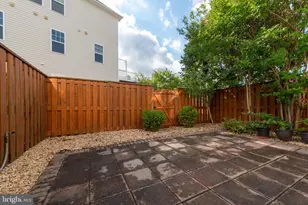 24701 Gracehill Terrace, Aldie, VA 20105 - Photo 35