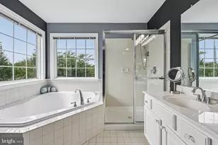 229 Hawks View Square SE, Leesburg, VA 20175 - Photo 25
