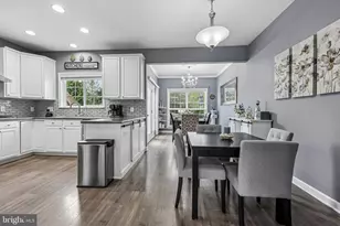 229 Hawks View Square SE, Leesburg, VA 20175 - Photo 13
