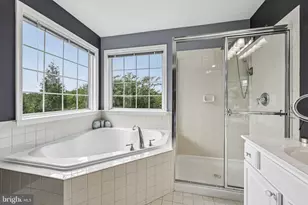 229 Hawks View Square SE, Leesburg, VA 20175 - Photo 31