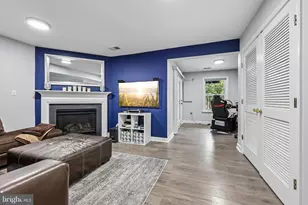 229 Hawks View Square SE, Leesburg, VA 20175 - Photo 25