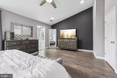 229 Hawks View Square SE, Leesburg, VA 20175 - Photo 27
