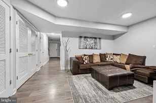 229 Hawks View Square SE, Leesburg, VA 20175 - Photo 23