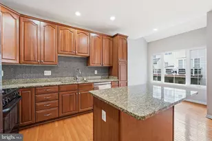 25196 Whippoorwill Terrace, Chantilly, VA 20152 - Photo 15