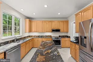 18240 Oak Lake Ct, Leesburg, VA 20176 - Photo 17