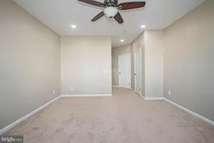 24680 Byrne Meadow Square, Aldie, VA 20105 - Photo 17