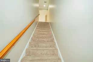 24680 Byrne Meadow Square, Aldie, VA 20105 - Photo 3