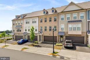 1093 Venifena Terrace SE, Leesburg, VA 20175 - Photo 3