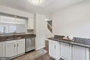 405 McDaniel Dr, Purcellville, VA 20132 - Photo 5