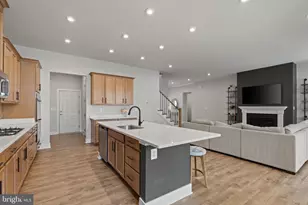 819 Banker Dr SW, Leesburg, VA 20175 - Photo 19