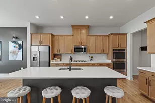 819 Banker Dr SW, Leesburg, VA 20175 - Photo 15