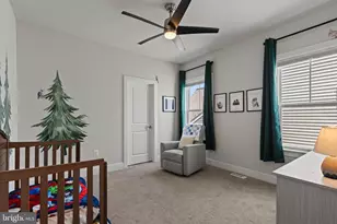 819 Banker Dr SW, Leesburg, VA 20175 - Photo 37